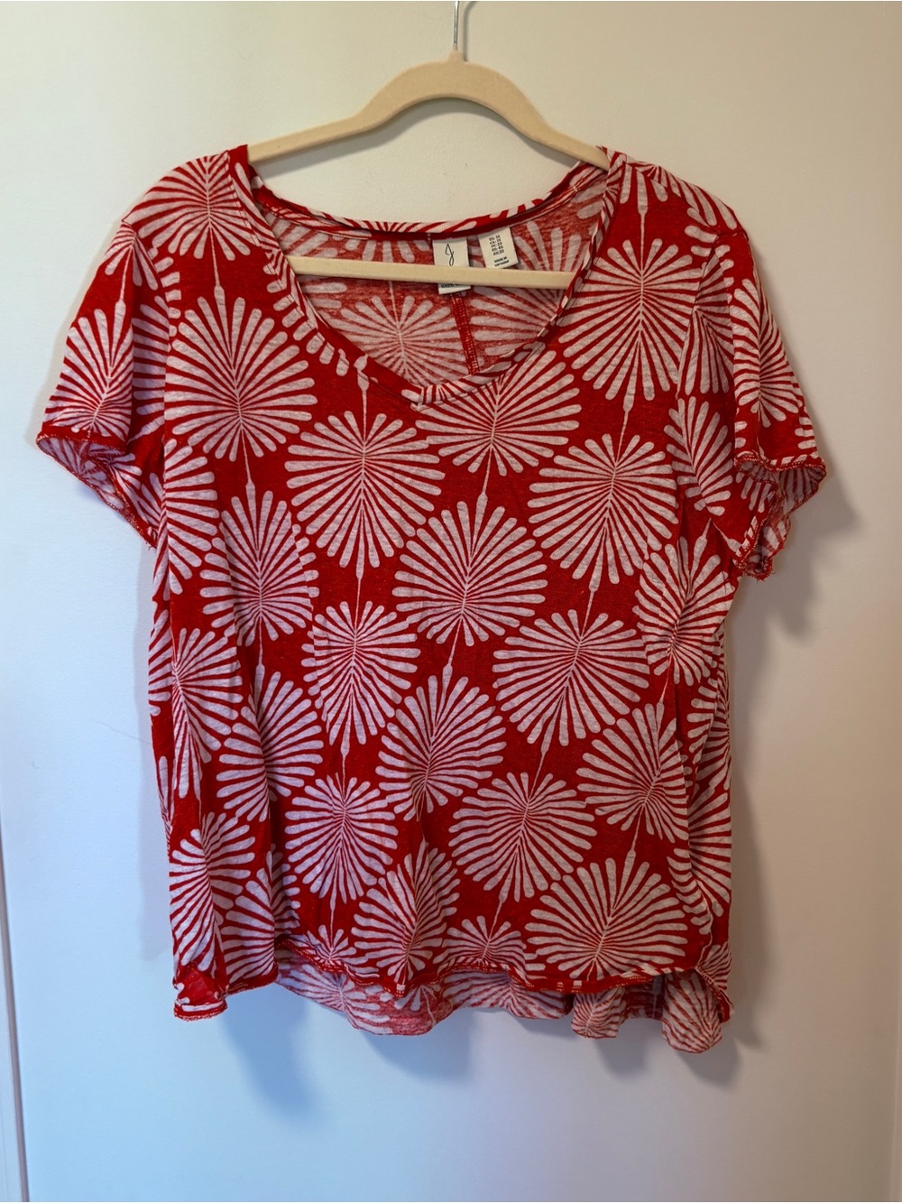 Joie Red and White Floral Burst Short Sleeve Top